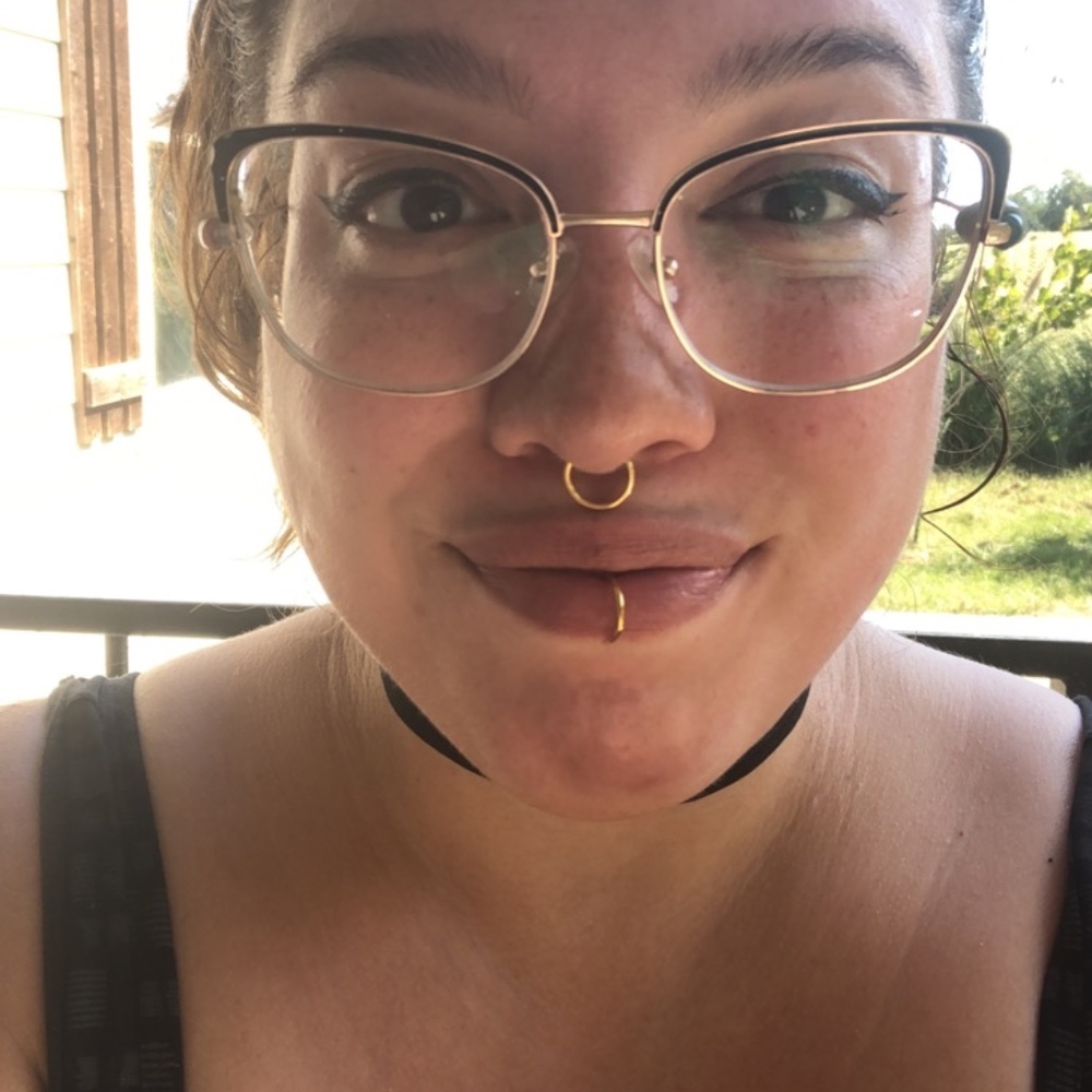 Meet your Posher, Aylana
